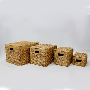 Ensemble de 4 bacs de rangement en fibre de jacinthe d'eau avec couvercles, fabriqués à la main avec précision, organisateurs rectangulaires polyvalents pour salon - Product Image 3