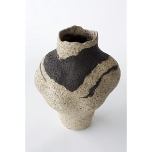 Jarrón de Cerámica Hecho a Mano de Alta Resistencia, Estilo Wabi-Sabi, Acabado Mate, de 8-16 Pulgadas, 4-8 Pulgadas de Ancho - Product Image 3