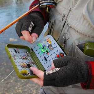 Guantes Deportivos Sin Dedos de Poliéster Suave y Duradero, Protección UV, Absorción del Sudor, Diseño Transpirable para Caza y Pesca - Product Image 4
