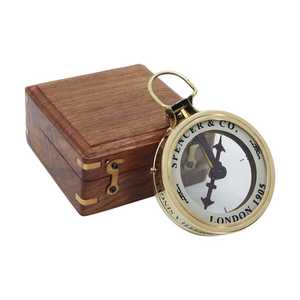Brújula Magnética Náutica Marina Hecha a Mano de Latón con Cadena, Nueva Caja de Madera, Estuche Premium, Aspecto Antiguo con Brillo - Product Image 3