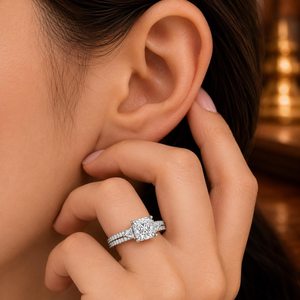 Anillo Romántico de Dos Bandas con Moissanita de 2CT, Corte Cojín, Plata de Ley 925 Original, Estilo Halo, Regalo de Aniversario para Pareja - Product Image 2