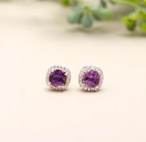 Boucles d'oreilles clous en améthyste naturelle, argent sterling 925, taille coussin halo, pierre précieuse violette, bijoux pierre de naissance de février - Product Image 1
