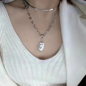 Collier de perles d'eau douce de forme baroque fait à la main, perles en vrac avec une forte luminosité et des perles irrégulières, vente en gros pour projets de bricolage - Product Image 2
