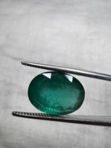 Émeraude naturelle zambienne de 5,44 carats, taille poire, pierre précieuse verte, pour la fabrication de bijoux fins, fournisseur en gros - Product Image 3