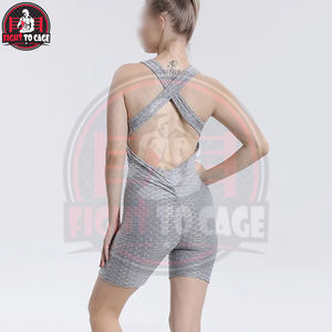 Combinaison de sport confortable pour femme en tissu tricoté doux, dos croisé, sans manches, col en U, coupe ajustée, pour le yoga estival - Product Image 2