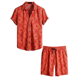 Ensemble 2 pièces streetwear homme tendance, sérigraphié et brodé sur mesure, t-shirt respirant à manches courtes et short en jersey pour l'été - Product Image 1