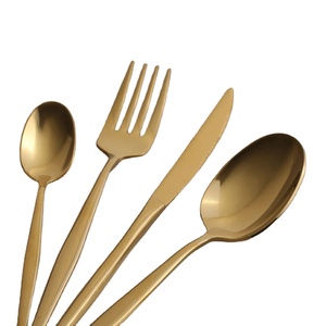 Ensemble de couverts en cuivre élégant dans une finition de qualité supérieure Décoration de table et vaisselle de cuisine Fabriqué en Inde - Product Image 1