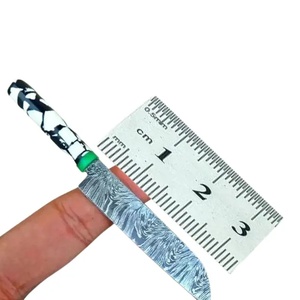 Cuchillos de Cocina Miniatura Hechos a Mano con Acero de Damasco de la Marca Ahmad Fabric, con Funda de Cuero, Mango Elegante y Personalizable - Product Image 1