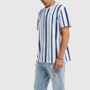 Camisetas sublimadas de polialgodón de alta calidad con estampado de rayas personalizadas. Disponibles para hombres. Camisetas de estilo moderno. - Product Image 4