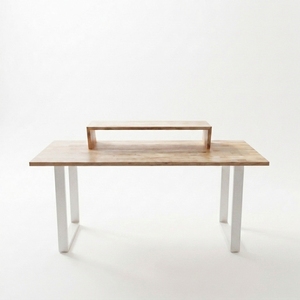 Escritorio de Oficina Moderno de Madera Maciza con Soporte Elevado para Monitor, Estante, Marco Metálico Blanco en Forma de U, Mesa Ergonómica para Escribir, Computar e Estudiar - Product Image 1