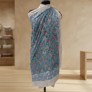 Sari en coton bleu à motifs floraux imprimés à la main, motifs Paisley, bordure décorative, tenue ethnique traditionnelle pour femme, logo réversible sur le devant - Product Image 1