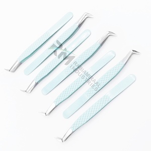 Pince à cils RMI Silver Shin Tip 45 degrés Slim Boot Volume Point Tip en acier inoxydable bleu thermolaqué avec poignée diamantée - Product Image 5