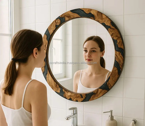 Espejo de pared de resina duradera más vendido, perfecto para tocador de baño o estación de maquillaje, disponible a precio de exportación - Product Image 2