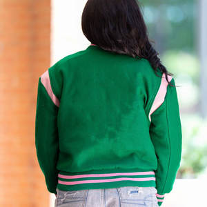 Veste universitaire pour femmes, marque privée, prix compétitif, étiquette personnalisée, nouvelle arrivée, veste universitaire courte - Product Image 3