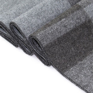 Bufandas y Pañuelos Cálidos de Alta Calidad, los Más Vendidos, Unisex, Disponibles en Todos los Tamaños y Colores, MOQ Bajo, Todas las Tallas Disponibles - Product Image 6