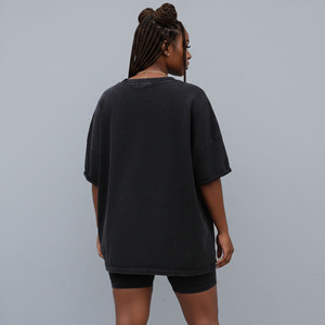 Artículo en Oferta: Conjunto de 2 Piezas para Mujer, 100% Algodón, Color Sólido, Camiseta con Cuello en V y Pantalones Cortos Holgados con Hombros Caídos - Product Image 5