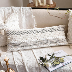 Cojín Decorativo Largo, Funda de Cojín Tejida Estilo Bohemio con Rayas Finas y Detalles de Flecos, 14 × 22 Pulgadas, Decoración Neutral para Sofá - Product Image 5