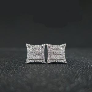Pendientes de tuerca con corte brillante redondo de moissanita, con cierre de rosca, para mujer, joyería de plata 925, pendientes finos cuadrados con pavé para ella. - Product Image 2