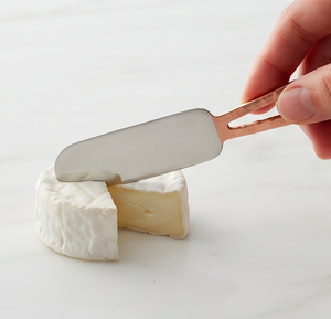 Cuchillo para queso de acero inoxidable con mango de cobre martillado, espátula curva para tabla de quesos, utensilio de cocina duradero - Product Image 4