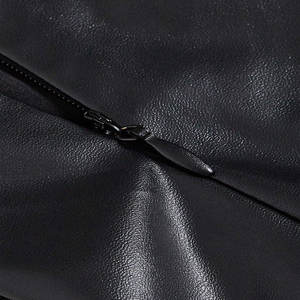 Minifalda de cuero sintético negro para mujer 2026, corte A, con dobladillo acampanado y plisado, con pantalones cortos, OEM ODM - Product Image 4