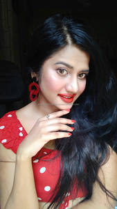 ต่างหูเรซิ่นสีแบบกำหนดเองที่หรูหราทำด้วยมือสำหรับผู้หญิงเครื่องประดับแฟชั่นขัดเงาคุณภาพสูงจากอินเดีย - Product Image 4