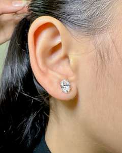 Pendientes Solitarios con Diamantes Cultivados en Laboratorio, Corte Ovalado de 1.00CT Cada Uno, Oro Blanco de 14K, Certificados por IGI, Joyería para Regalo de Boda o Fiesta - Product Image 3