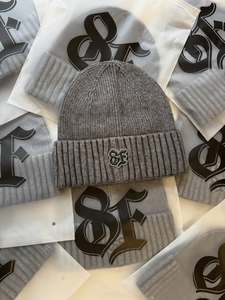 Bonnet en tricot acrylique personnalisé pour homme avec logo jacquard tissé – Bonnets d'hiver chauds de créateur – Bonnets tricotés personnalisables - Product Image 5