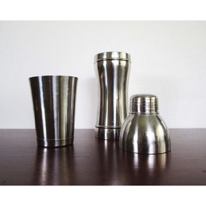Durable Barware <b>Accessories</b> Silver Glossy Metal Cocktail Shaker for Hotel and Bar Wine & <b>Drinkware</b> Beverage Serving Supplies - Product Image 1