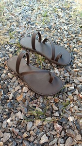 Sandales légères unisexes marron et noires à boucle d'orteil, triple sangle, décontractées, pour l'été, tailles 2-11, vente en gros, OEM, export - Product Image 6