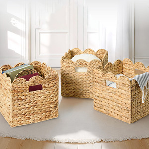 Delicate Water Hyacinth Storage Basket Scalloped Edge Organizer Basket Decorative Storage <b>Bin</b> Perfect For Shelf Home Decor - Product Image 5