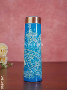 Bouteille d'eau en cuivre à motif floral, gourde de voyage portable, finition mate avec couvercle et base en or rose - Product Image 6