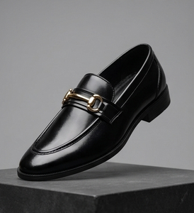 Mocasines de Piel Vacuna con Punta en Pico y Hebilla Metálica para Hombre - Zapatos Formales de Primera Calidad para Oficina y Trabajo, Elegantes para Uso Diario - Product Image 1
