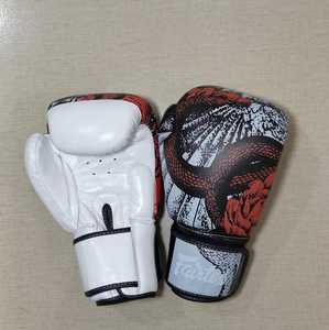 Guantes de Boxeo Impresos con Logotipo Personalizado, Precios de Mayoreo Fair Tex 2025, Guantes de Entrenamiento de Muay Thai Hechos con Cuero Genuino - Product Image 3