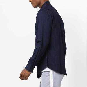 Camisa de Mezclilla para Hombre de Color Sólido con Diseño OEM Personalizado, de Moda, Casual, Talla Grande, para Venta al por Mayor - Product Image 2