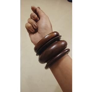 Bracelet jonc élégant en bois, bijou jonc en bois de qualité supérieure pour femme, idéal pour un cadeau ou une utilisation tendance - Product Image 3