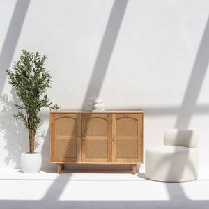 Aparador de Ratán de 3 Puertas Vandana Pebble Solace para Interiores y Exteriores Modernos y Elegantes - Product Image 1
