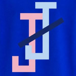 เสื้อเชิ้ตแขนยาวปักโลโก้ Royal Blue JJ คอกลม เนื้อผ้าบางเบา พร้อมปลายแขนแบบริบ สำหรับชุดลำลอง ชุดกีฬา และชุดทีม - Product Image 4