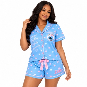 ชุดนอนผ้าซาตินสำหรับผู้หญิง JJOA Jack and Jill of America สีฟ้าอ่อนและชมพู แขนสั้น เสื้อและกางเกงขาสั้น ขายส่งแบบกำหนดเองได้ - Product Image 3