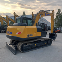 Excavatrice hydraulique d'occasion XE135D avec moteur puissant et godet