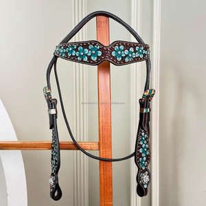 Bride occidentale de serre-tête de cheval en cuir taillé à la main avec des accents de cristal turquoise pour Rodeo Trail & Barrel Racing Tack - Product Image 3
