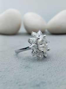 D'VINS JEWELS Bague de Fiançailles et de Mariage Tendance Forme Ronde et Poire, Taille Brillant, Couleur D, Blanc, Argent, Or Certifié - Product Image 5