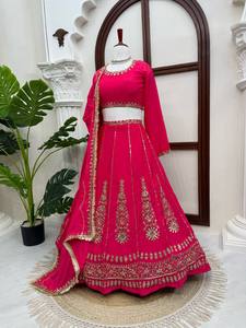 Ensemble Lehenga indien pakistanais rose, chemisier brodé, dupatta, tenue de mariage traditionnelle - Product Image 1