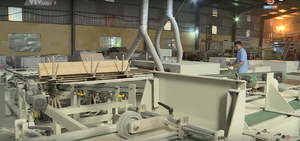 Chất Lượng Cao Chống Ẩm Màu Sắc Tươi Sáng Sàn Gỗ Nhiều Lớp Sàn Gỗ Cứng Từ Việt Nam Nhà Sản Xuất SPC Sàn - Product Image 4