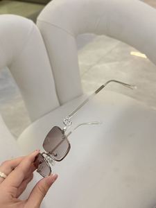 Lunettes de soleil de luxe demi-cerclées en métal pour toutes les formes de visage, nouvelle collection 2026, unisexe, protection UV - Product Image 5