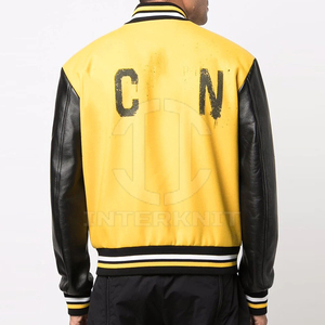 แจ็คเก็ตบอมเบอร์แบบมีโลโก้ OEM สั่งทำพิเศษ พิมพ์ลายสีสันตัดกัน ผสมผสานวัสดุขนสัตว์ ตกแต่งด้วยหนังที่แขนเสื้อ แจ็คเก็ตเลตเตอร์แมน วาร์ซิตี้ สำหรับผู้ชาย - Product Image 5