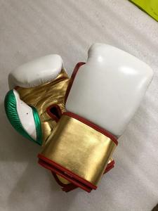 Guantes de Boxeo de Cuero Vacuno, Tamaño y Color Personalizados para Propietarios de Gimnasios, Entrenadores, Pedidos al por Mayor, Equipo Profesional para Entrenamiento y Sparring - Product Image 5