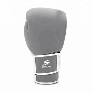 Gants de boxe en cuir imperméables avec rembourrage renforcé, sangle de poignet réglable, fermeture auto-agrippante pour l'entraînement, le sparring et le MMA - Product Image 1