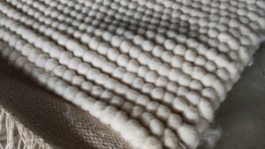 Alfombra de Lana Gruesa de Lujo, Alfombra Hecha a Mano con Rayas de Alta Textura, Alfombra Moderna y Suave para Sala de Estar, OEM - Product Image 5