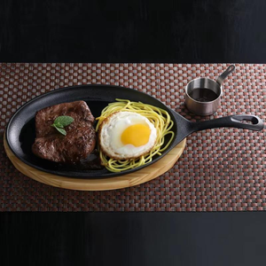 Plato para Asar de Hierro Fundido Ecológico Hecho a Mano, Plato para Bistec Indio con Base de Madera, Apto para Lavavajillas/Microondas, Grado Alimenticio - Product Image 4