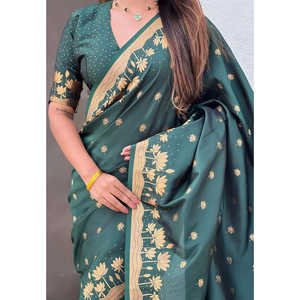 Sari de Seda Pichwai Tejido con Hilo Zari Verde Botella de Elite Weaves, Vestido Elegante para la Noche, 650g - Product Image 3